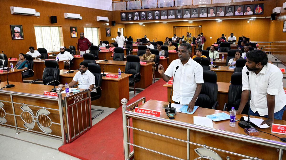 Installation of street lights, sewage treatment, property tax discussed at Dindigul Corporation Council meeting