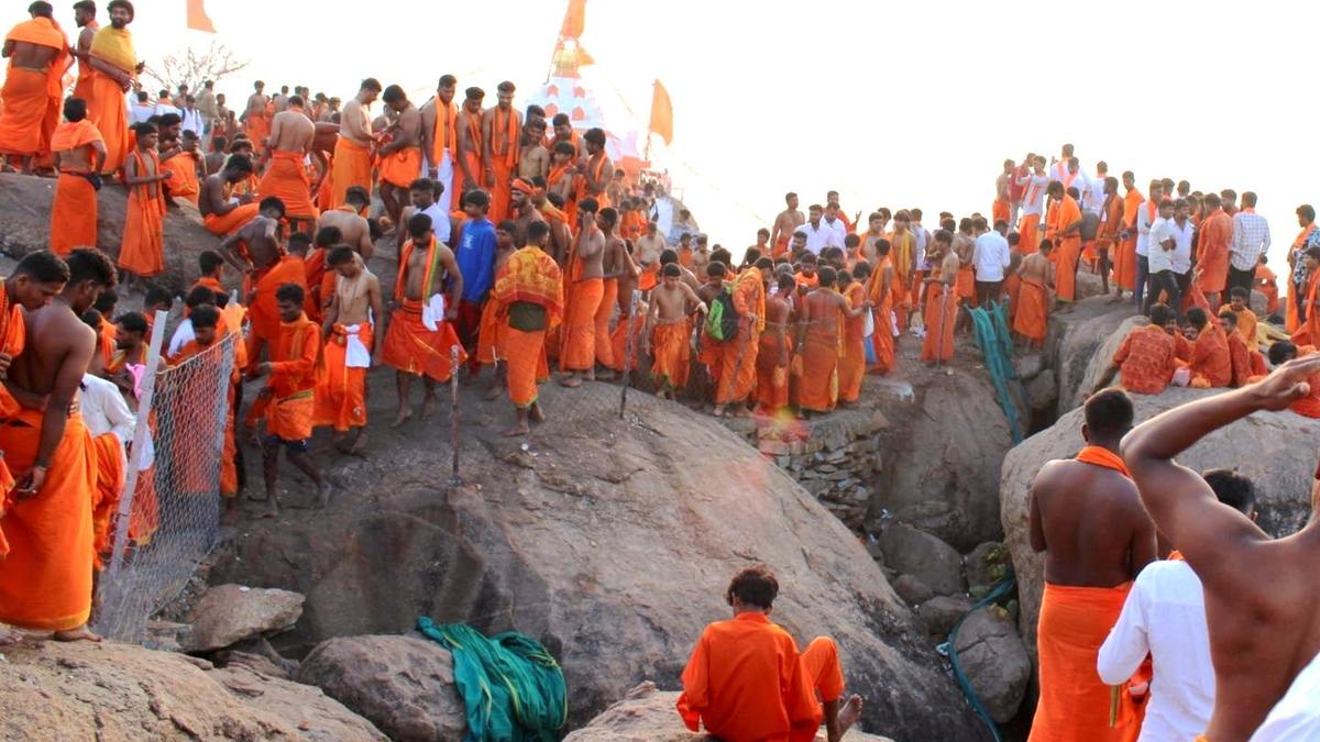 Hanuma Mala Visarjana concludes at Anjanadri as thousands of devotees participate