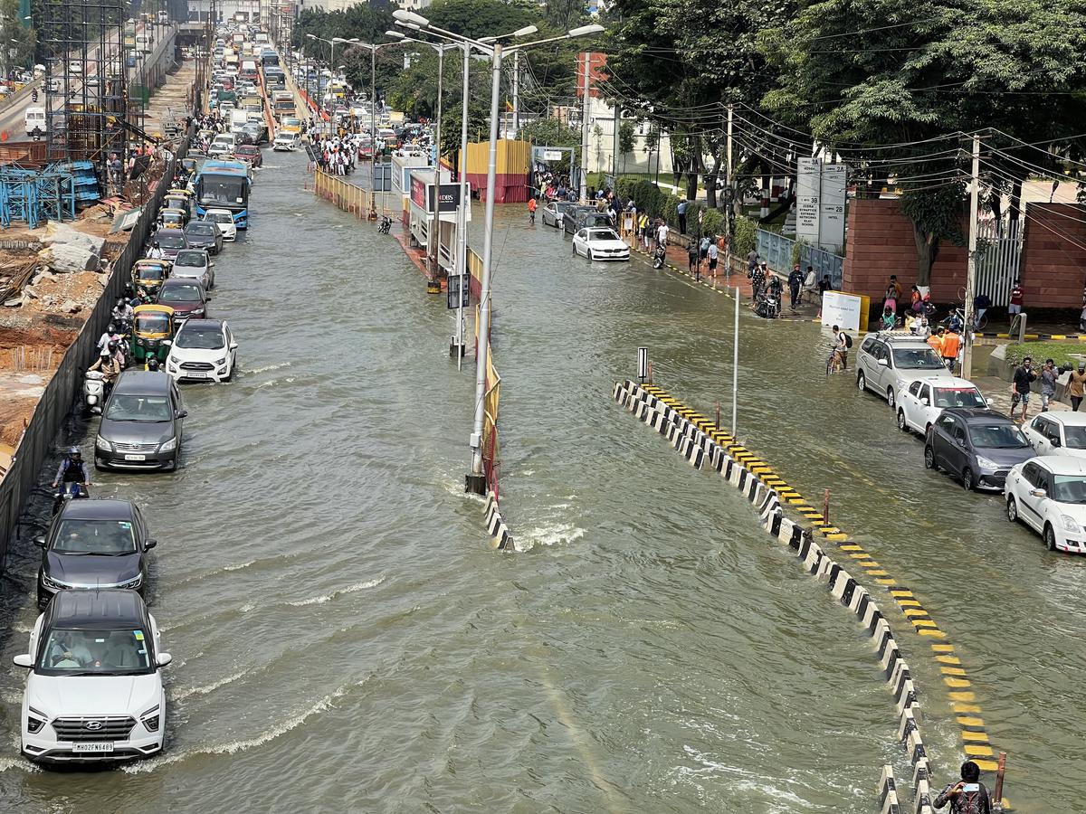 Overflowing Bellandur and Varthur lakes causing floods BBMP The Hindu