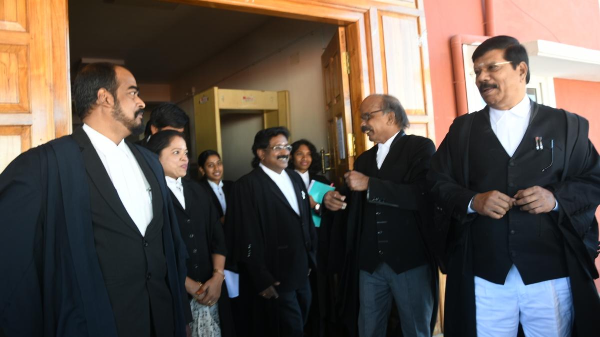 Kodanad case | Accused wants crime scene reviewed, fears ‘disturbances’ due to Sasikala’s visit