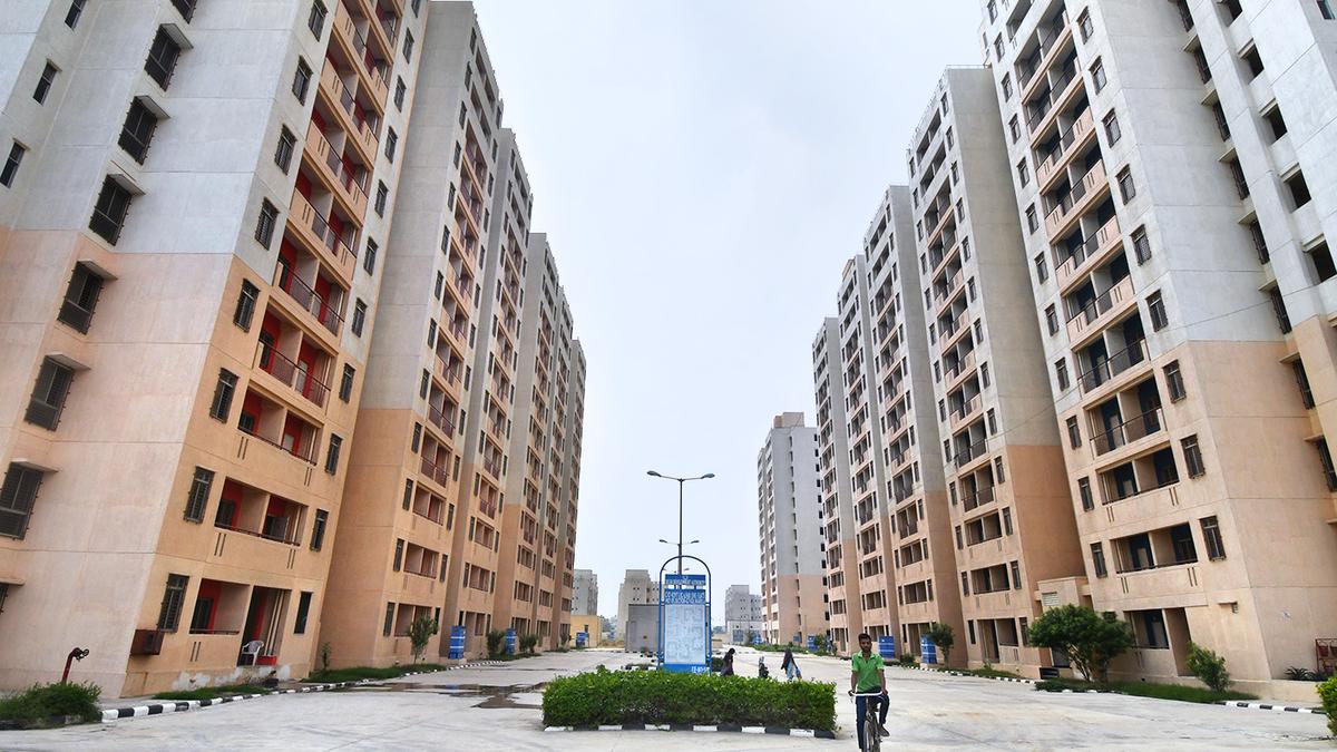 Over 1,000 flats booked in Narela; overwhelming response from