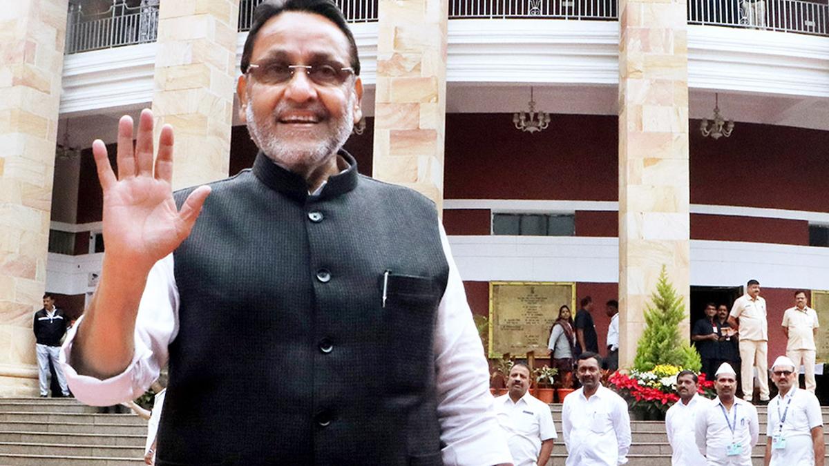 Supreme Court extends NCP leader Nawab Malik's bail by six months