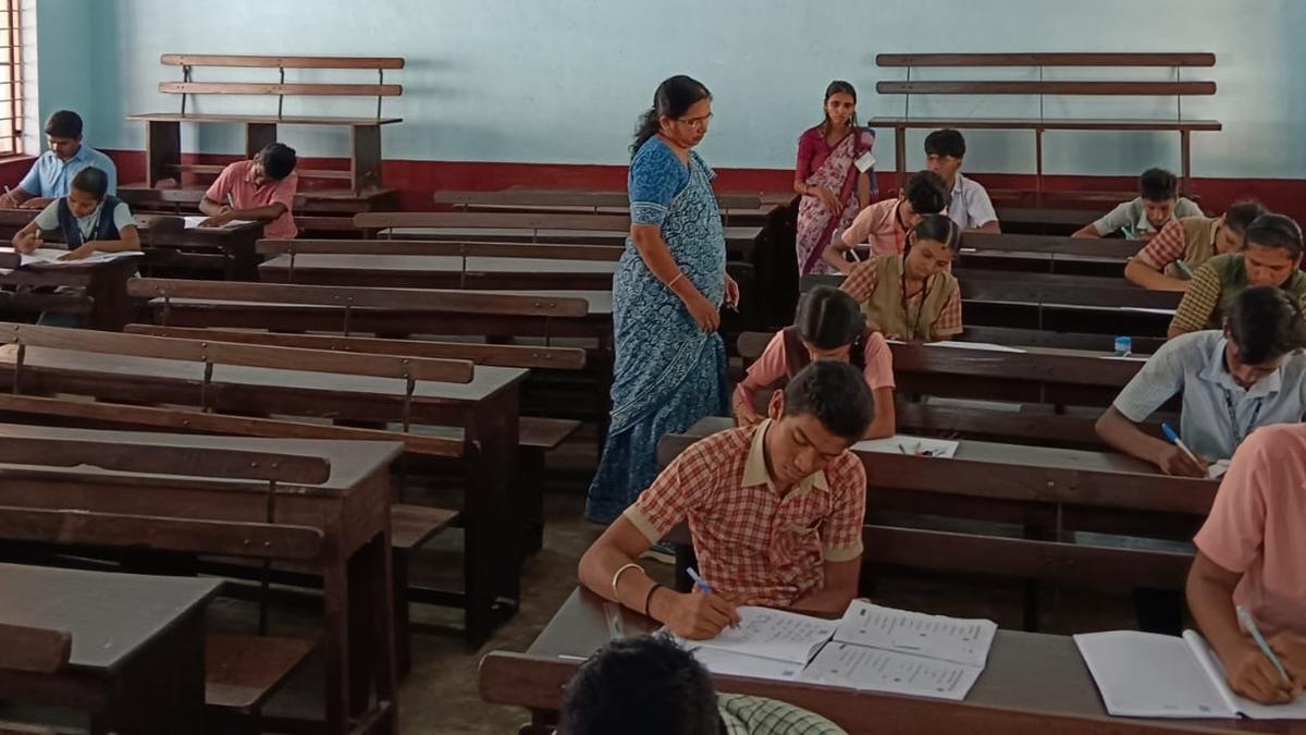 Dept. to implement 20-point programme to improve SSLC and II PU results