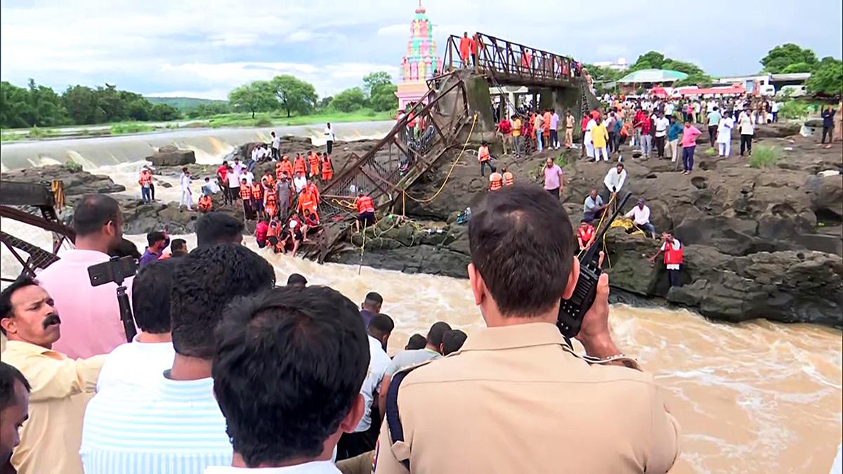 National Disaster Response Force (NDRF) Personnel Conduct a Rescue Operation, After a Bridge Collapsed On The Indrayani River, Near Kundamala Village, Under the Pimpri-Chinchwad POLIAD POLIAD POLIAD POLIAD POLIAD POLIAD POLIAD POLICE 15, 2025. National Disaster Response Force (NDRF) Personnel Conduct a Rescue Operation, After a Bridge Collapsed On The Indrayani River, Near Kundamala Village, Under the Pimpri-Chinchwad POLIAD POLIAD POLIAD POLIAD POLIAD POLIAD POLIAD POLICE 15, 2025.