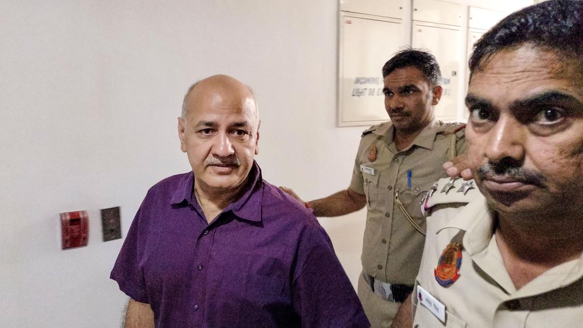 Money laundering case | Court extends judicial custody of Manish Sisodia till June 1