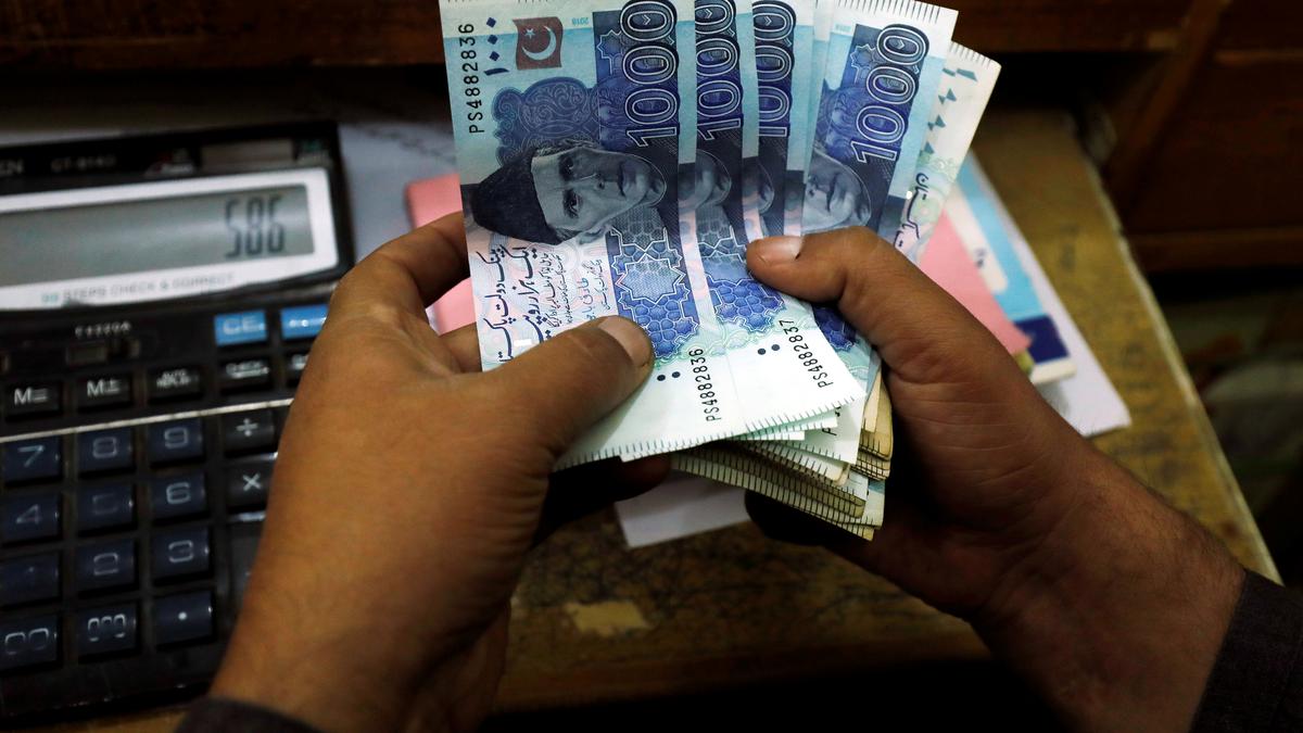 Pakistan Government debt swells to ₹58.6 trillion