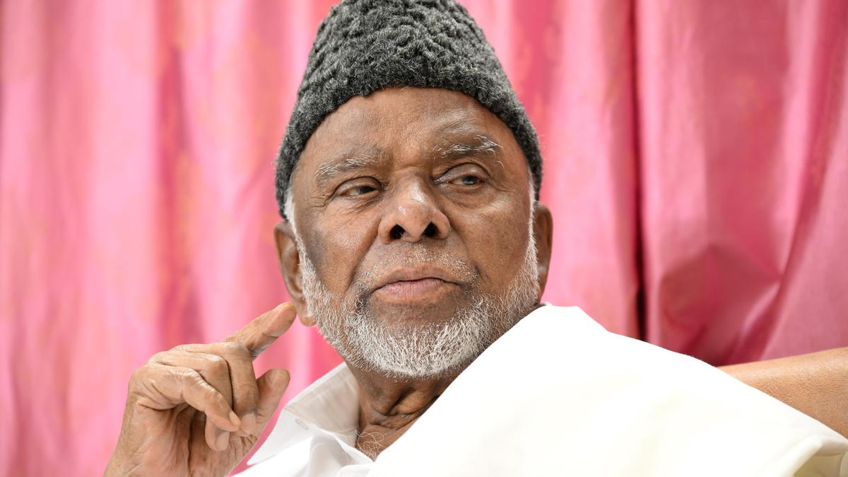 TVK&rsquo;s entry won&rsquo;t cause any split in minority votes, says IUML leader Kader Mohideen