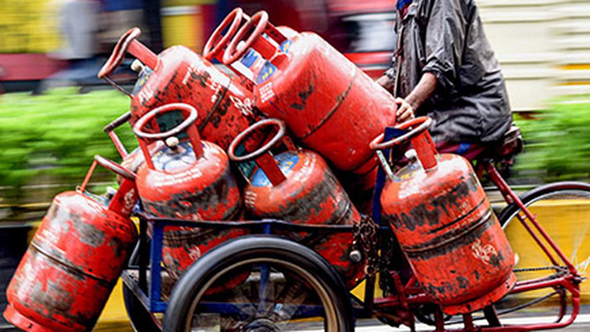 Government exempts LPG imports from agri cess