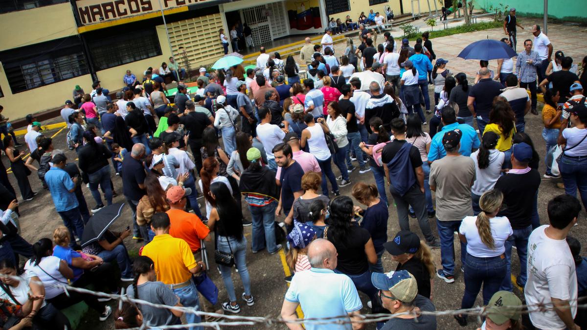 Tense Venezuela votes in shadow of ‘bloodbath’ warning