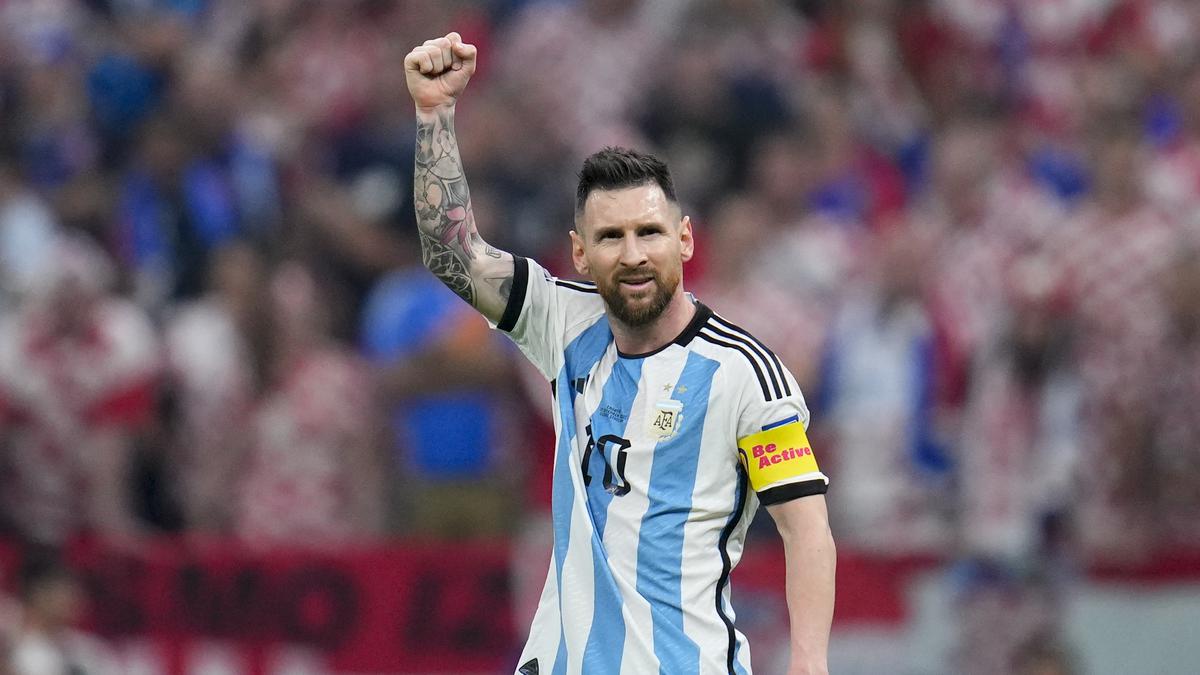  FIFA World Cup 2022 |  Messi and Alvarez give Argentina 2-0 halftime lead over Croatia