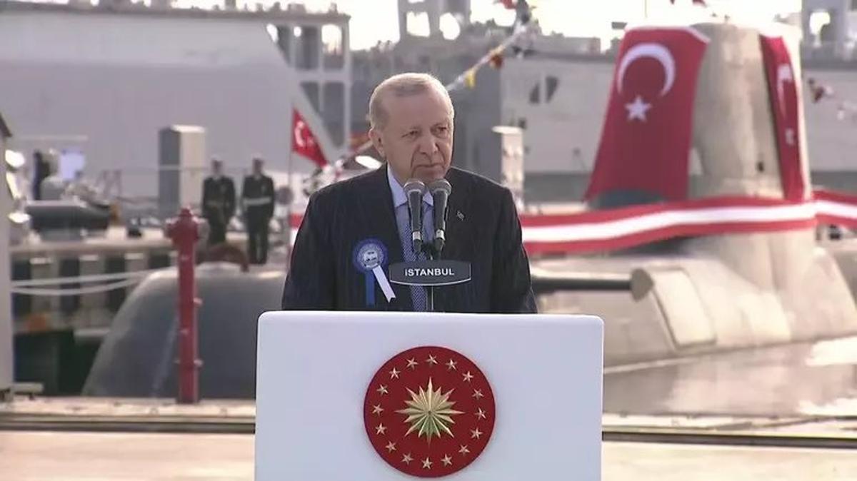 Turkiye President Recep Tayyip Erdogan at the commissioning ceremony of PNS Khaibar, the second MILGEM class ship constructed by Turkiye on December 21, 2025. Photo: @TC_IslamabadBE