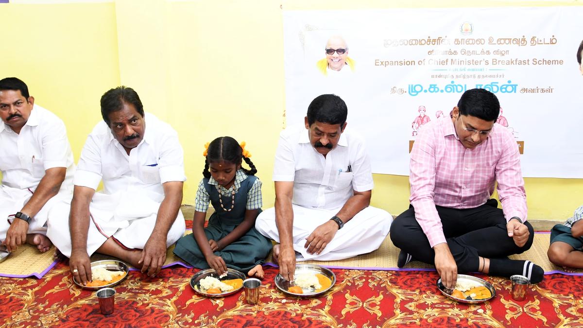 Minister launches expansion of breakfast scheme at school in Melur