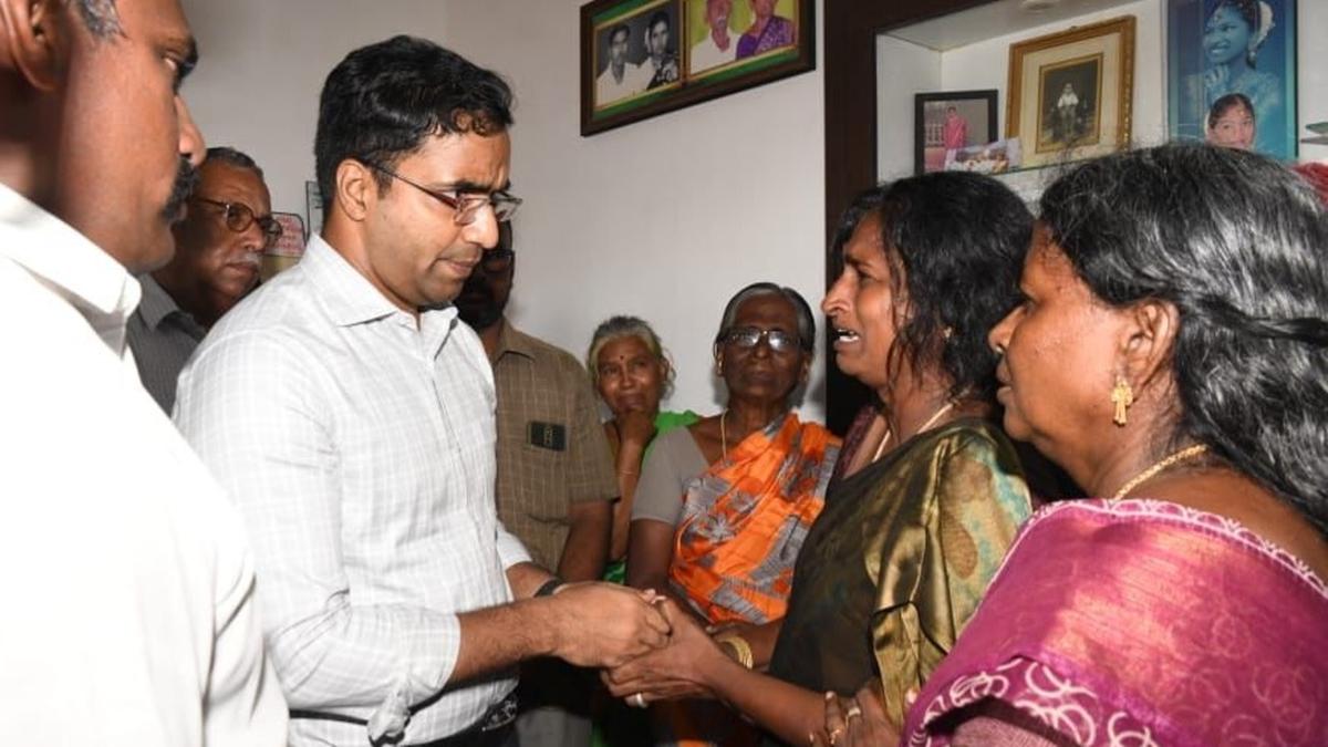 VAO murder in Thoothukudi | Mortal remains laid to rest, one more arrested