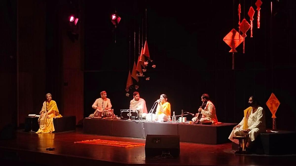 Hyderabad | The show Peer Parayi Jaane Re celebrates the Mahatma through poetry and music