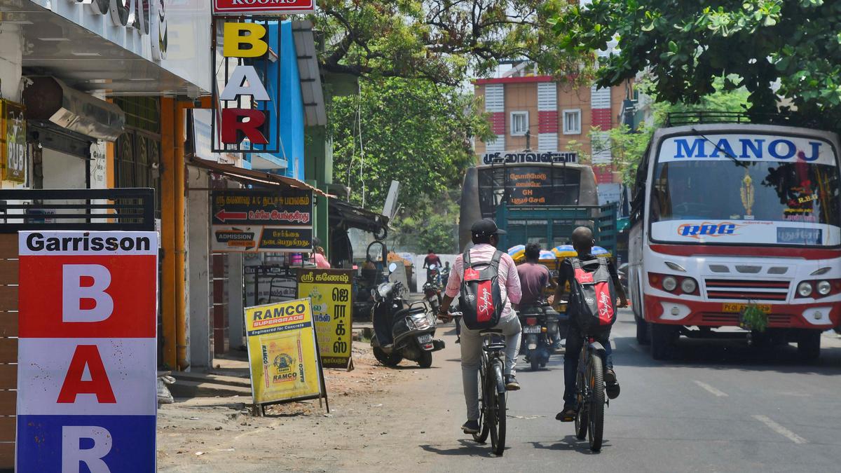 Puducherry revenue officials directed to ensure timely closure of resto bars and pubs