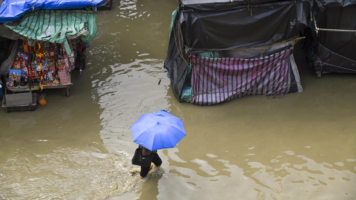 West Bengal floods: CM Mamata Banerjee writes to PM Modi; threatens to sever ties with DVC