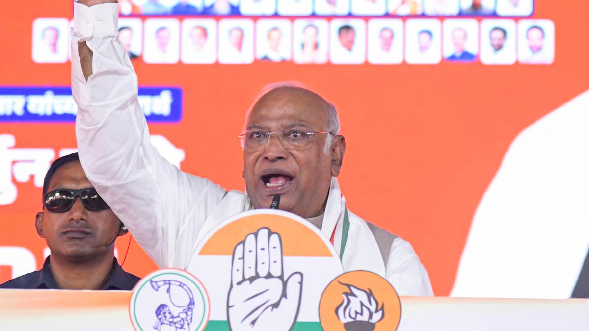 Mallikarjun Kharge claims not allowed into reserved airport lounge, questions if toilet can be reserved for PM Modi