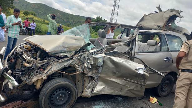 Andhra Pradesh: Two die, three injured in road mishap at Talupula cross