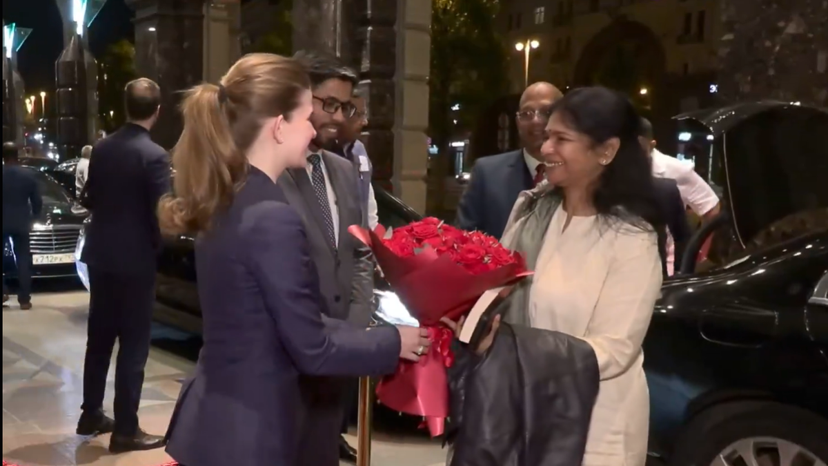 Multi-party delegation arrives in Moscow, to meet members of Russian Duma and Foreign Ministry