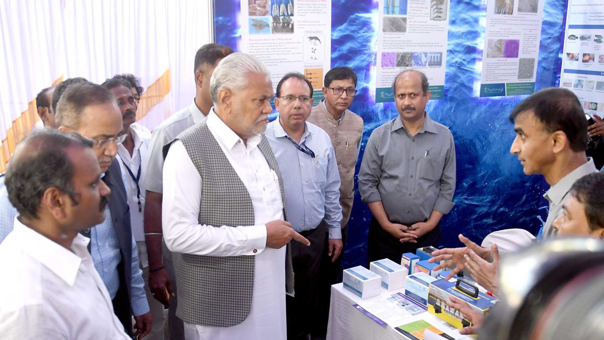 Ensure availability of shrimp in domestic market, Union Minister urges exporters