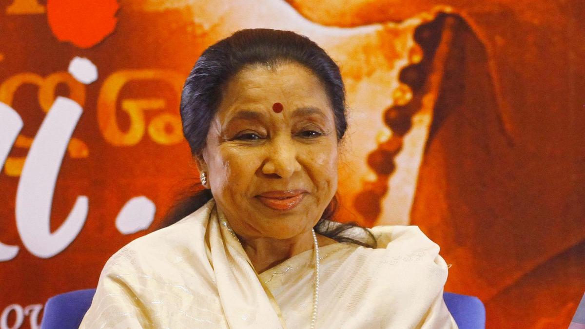 Asha Bhosle: 7 Interesting facts about the legendary singer