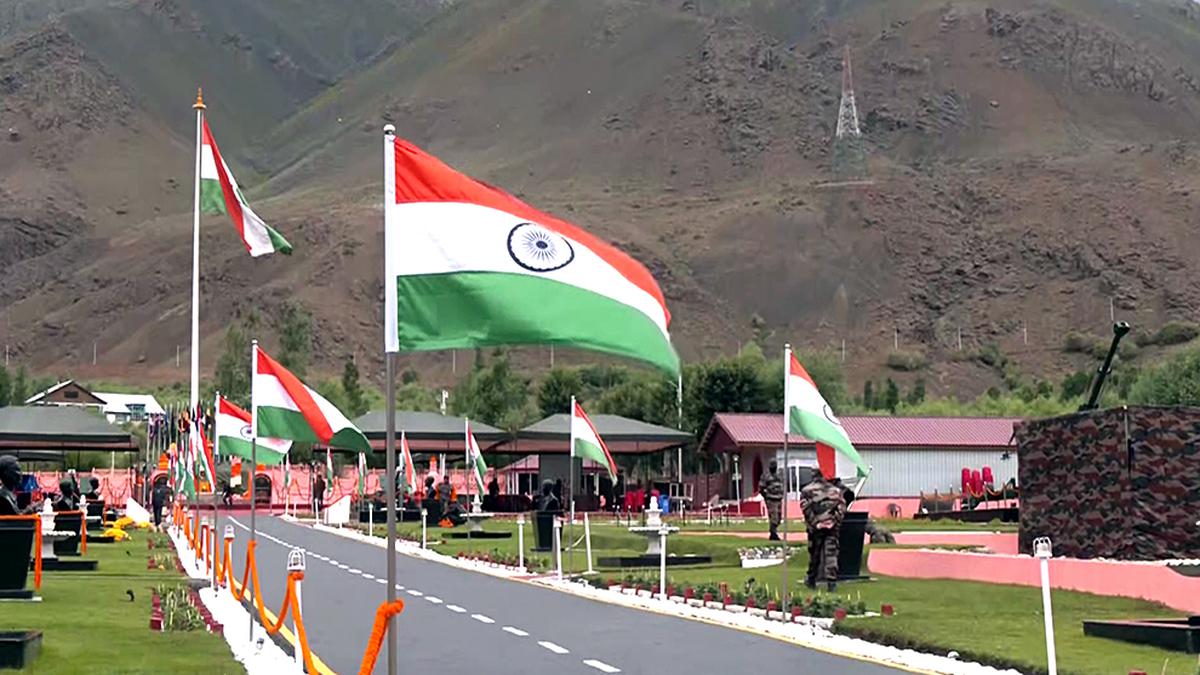 PM Modi, Defence Minister Rajnath Singh pay tributes to fallen soldiers on Kargil Vijay Diwas