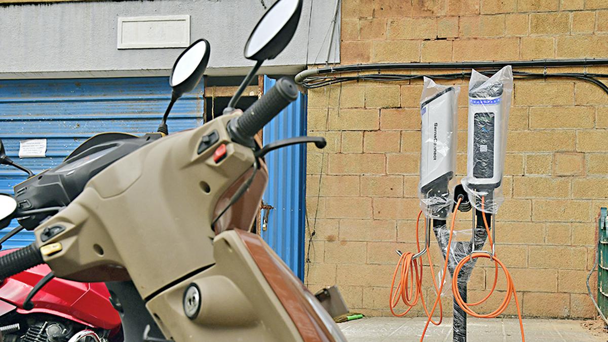 Officials explain lack of EV charging stations outside Bengaluru