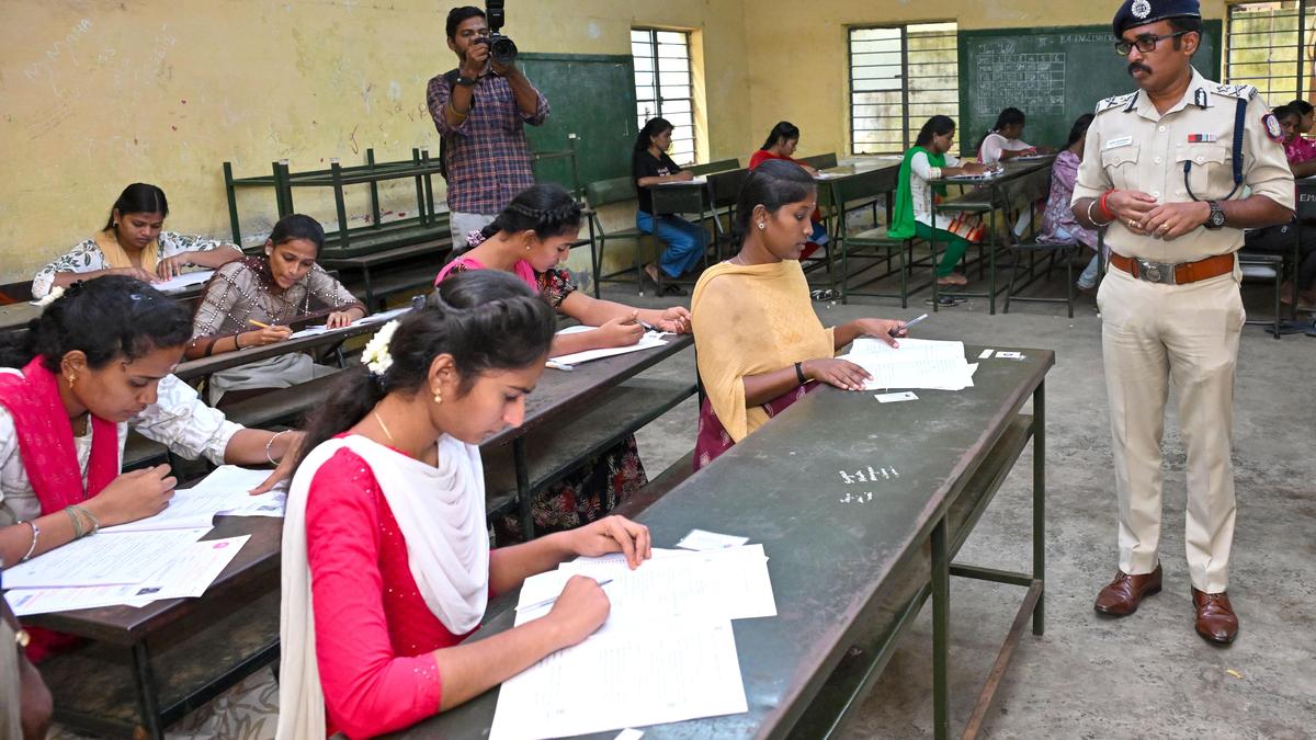 Over 5,600 candidates appear for police constable recruitment written examination in Madurai city