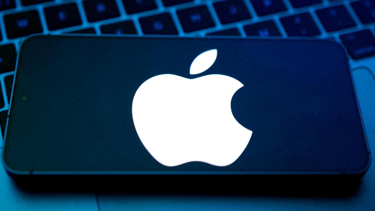 Apple settles $250 million Siri AI lawsuit