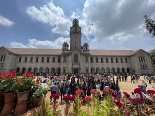VTU takes the first step towards employing AI to set the question papers, evaluate  answer sheets for engineering courses - The Hindu
