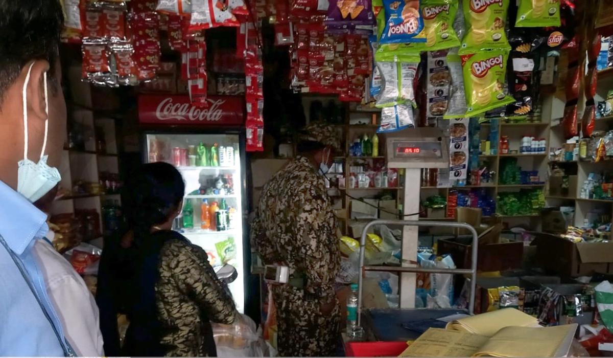 BBMP officials along with marshals raid shops to check the use of banned plastic in Bengaluru on July 11, 2022.