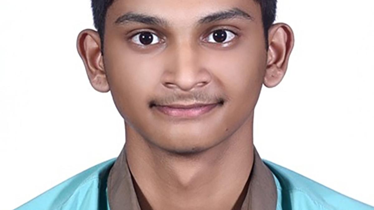 NEET-2025: Vijayapura boy tops Karnataka