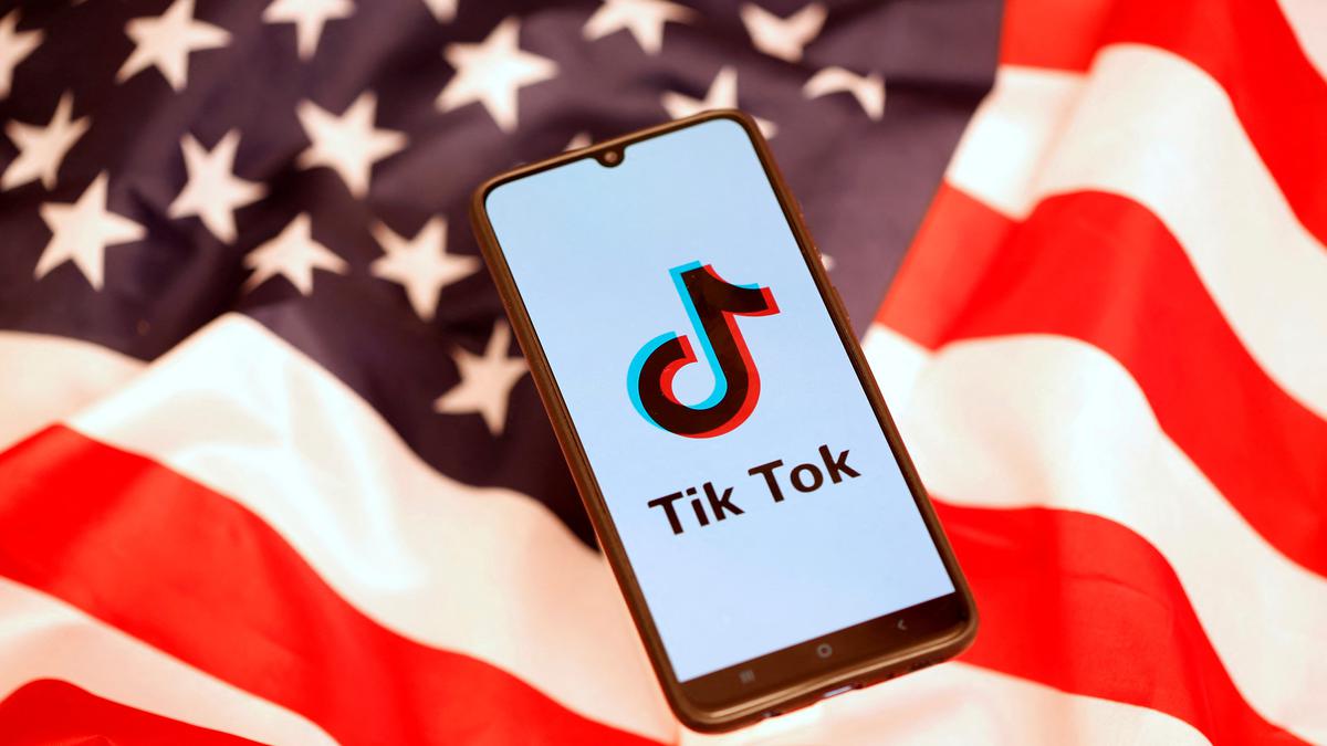 U.S. senators defend push to give Biden new tools to ban TikTok
