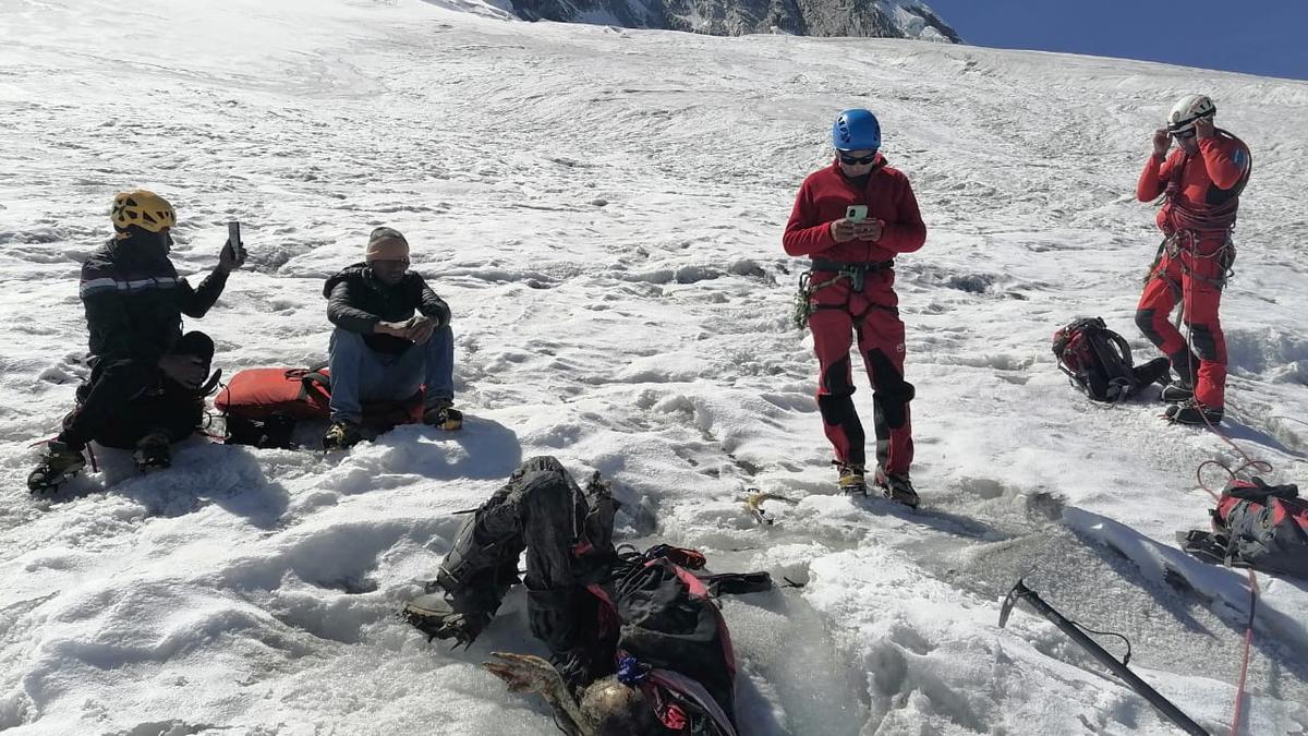 Mummified American climber found 22 years later in Peru as glaciers retreat