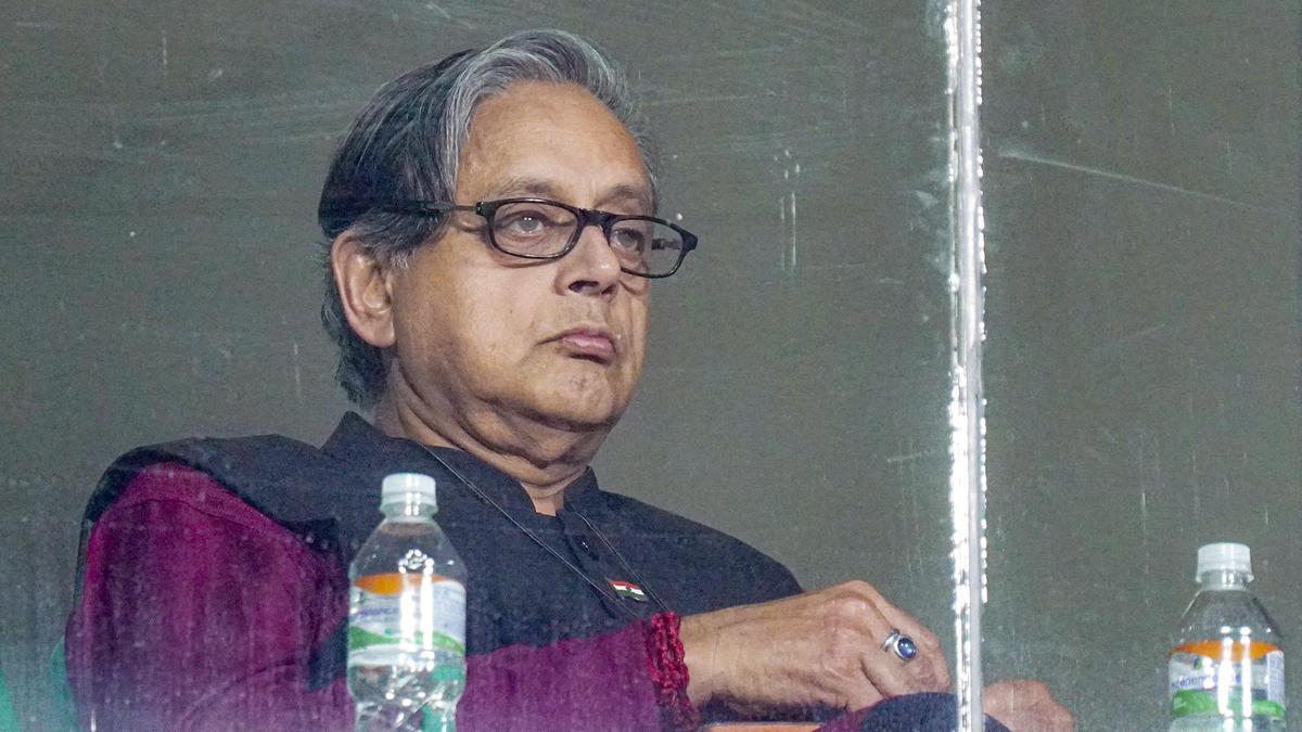 Shashi Tharoor, Priyank Kharge slam BCCI over release of Bangladeshi cricketer Mustafizur Rahman from IPL Shashi Tharoor, Priyank Kharge slam BCCI over release of Bangladeshi cricketer Mustafizur Rahman from IPL