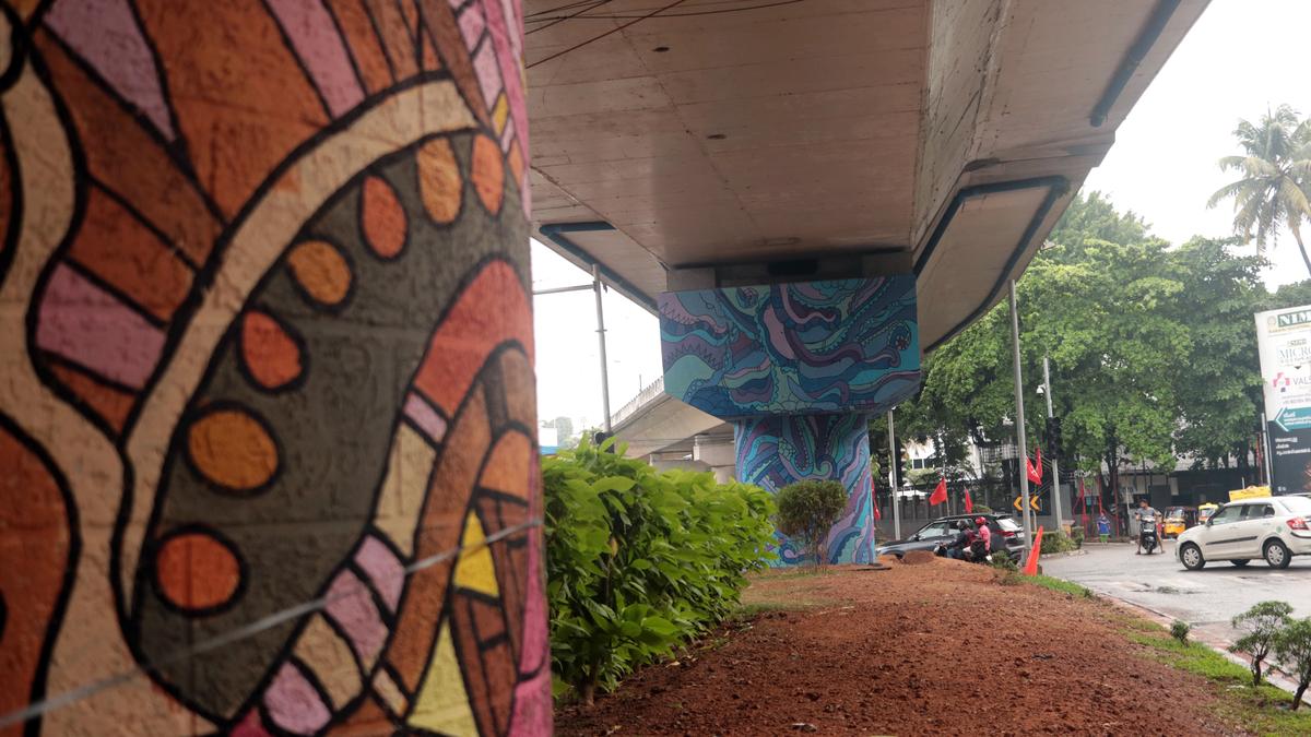 Pillars of the flyover at Bakery junction in Thiruvananthapuram get an artistic makeover