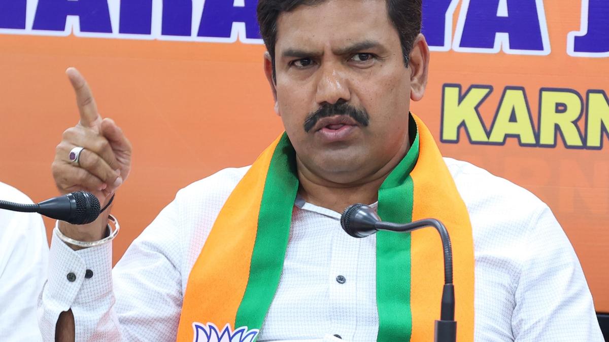 Stampede: BJP to launch campaign against Congress govt. involving victims’ families; seeks CM and Dy. CM’s resignation