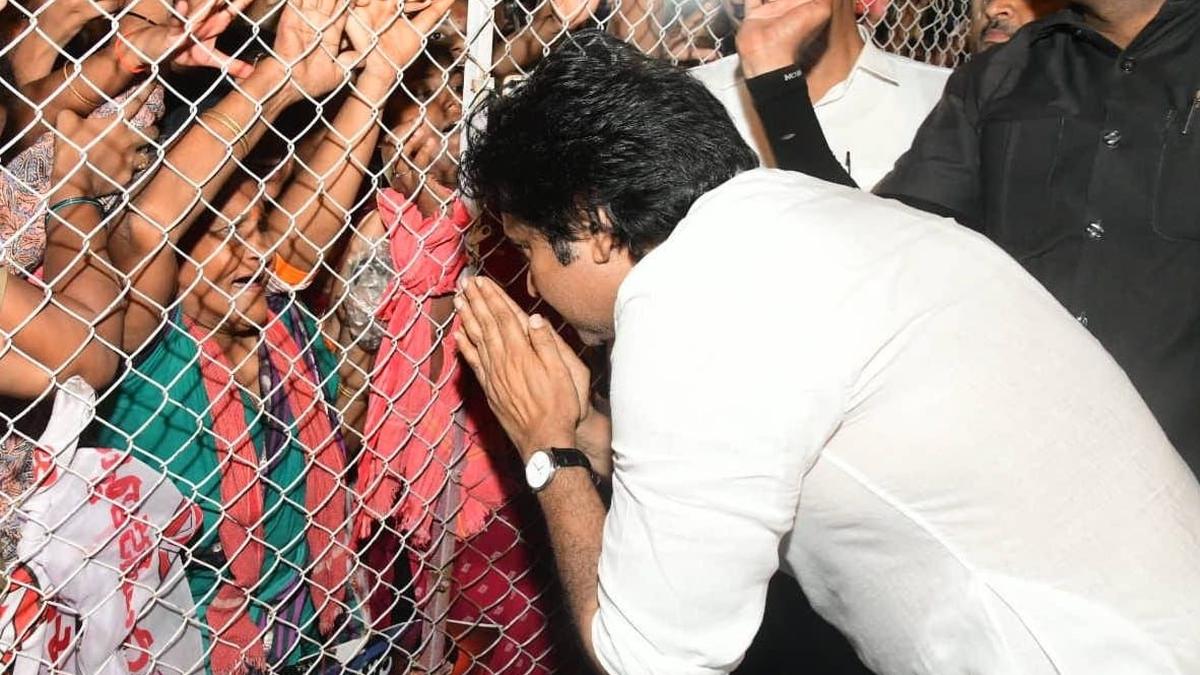 Pawan Kalyan dares Jagan to speak on State development instead of his personal life