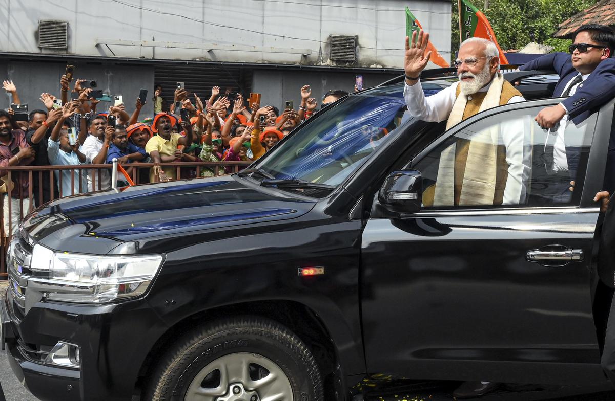 Watch: PM Modi flags off new trains in Kerala, launches SVANidhi card