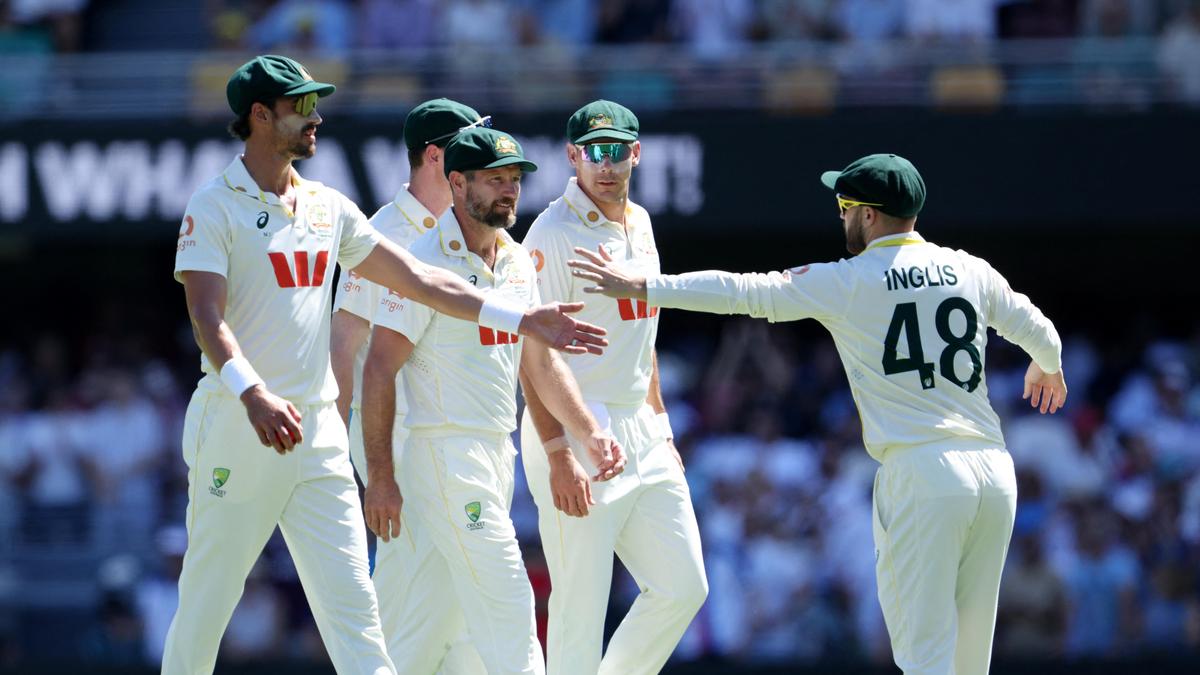 AUS vs ENG 2. Ashes Testi: İngiltere 334 puanla ihraç edilirken Joe Root 138 puanla yenilmedi