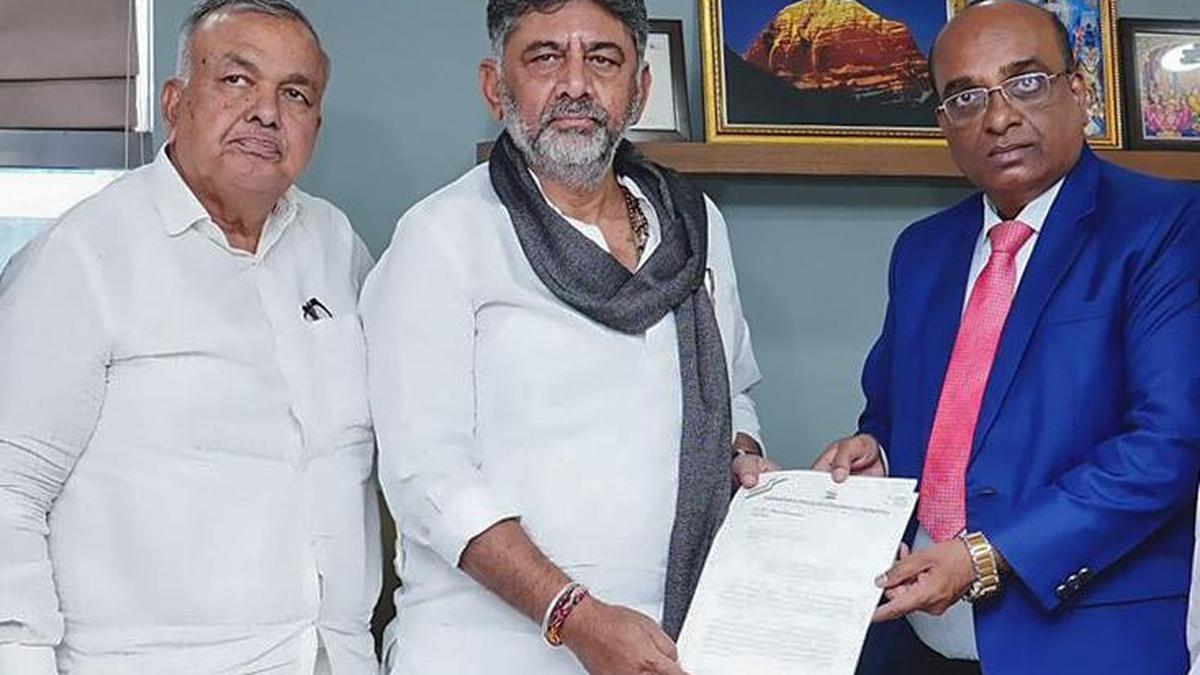 Congress delegation seeks fresh voters’ list after mapping, flags ‘lapses’ in Karnataka