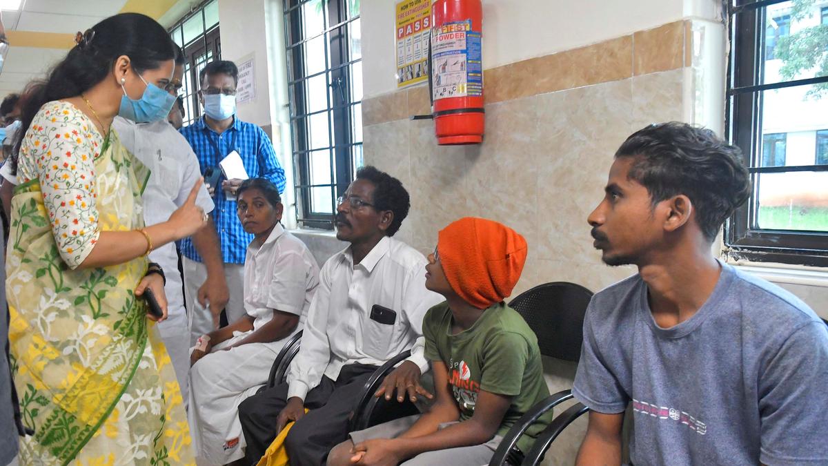 MoS takes up grievances about patient services at JIPMER