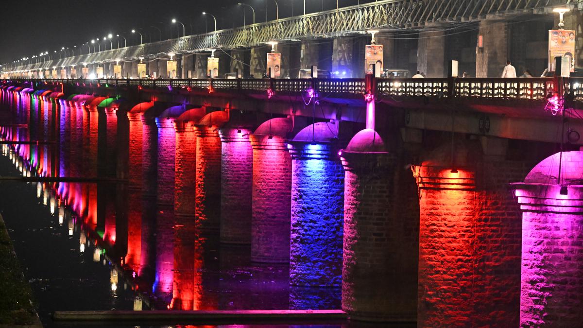 Paintings, ornamental lighting to beautify Vijayawada