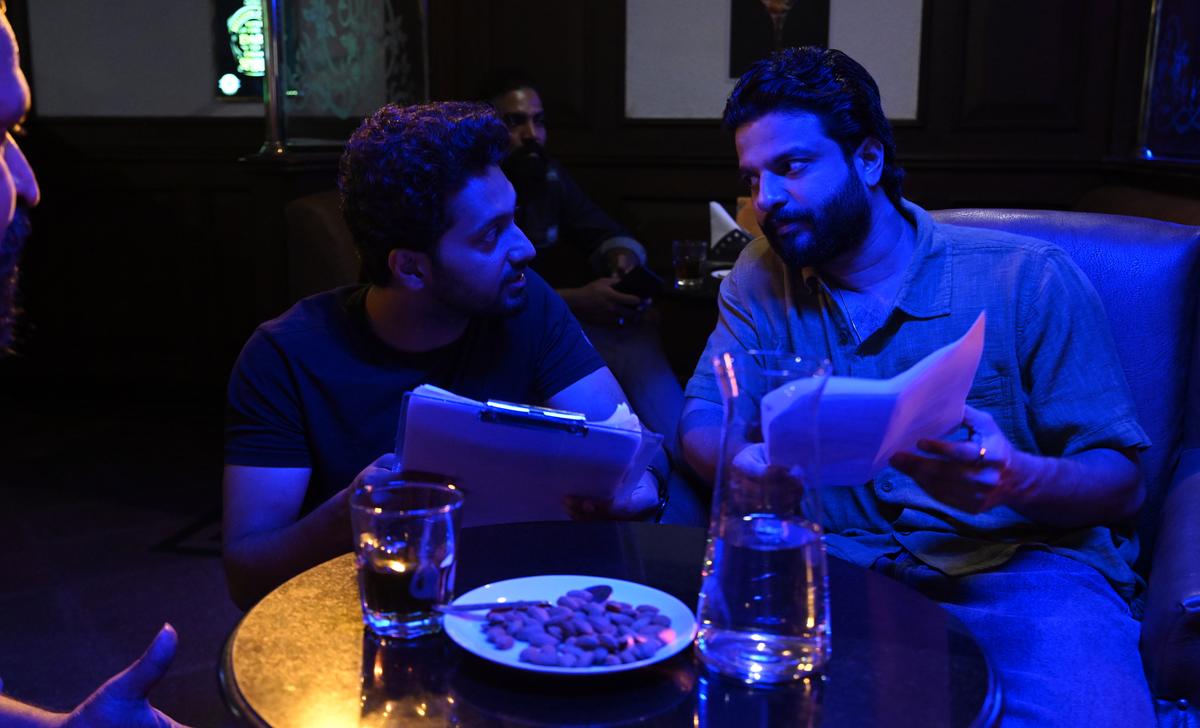 Vishnu Raghav and Neeraj Madhav in place of love under construction