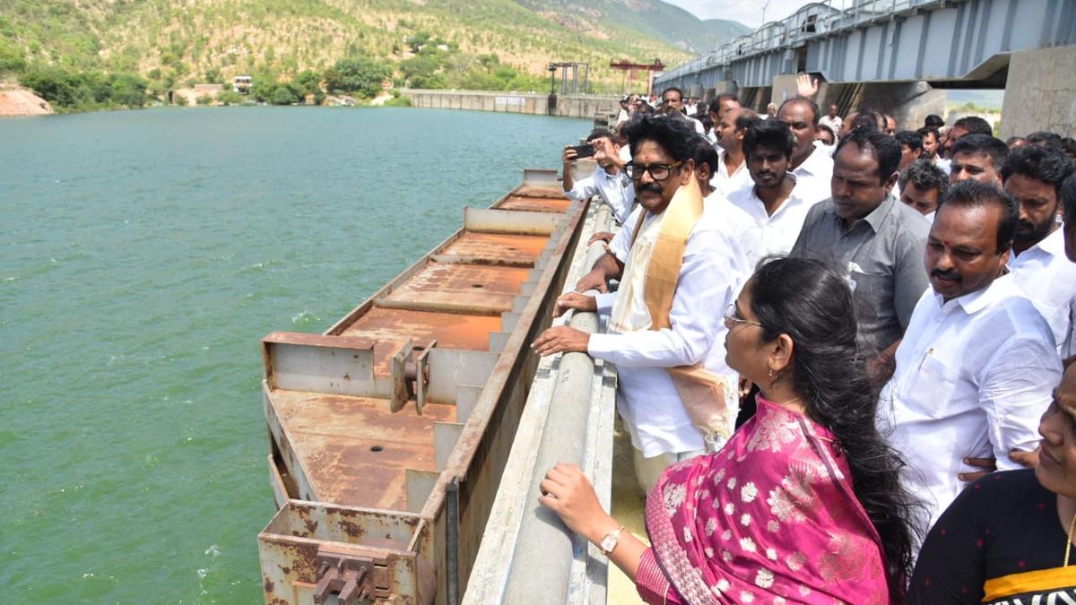 Minister Anam Ramanarayana Reddy releases water from Somasila Reservoir to Penna River