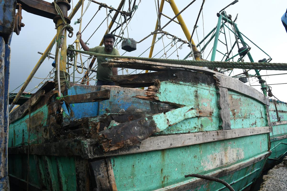 Rameswaram fishermen seek compensation as heavy wind damages boats