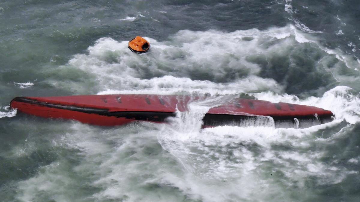 South Korean tanker capsizes off southwestern Japan, 7 dead and 2 missing