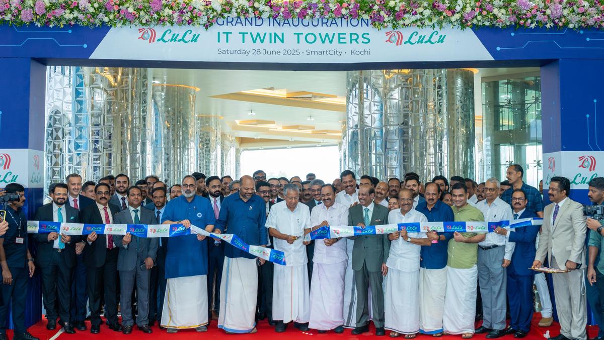 CM inaugurates LuLu Group’s IT Twin Towers in SmartCity Kochi