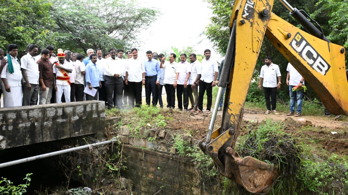 Desilting of canals commences in Krishnagiri
