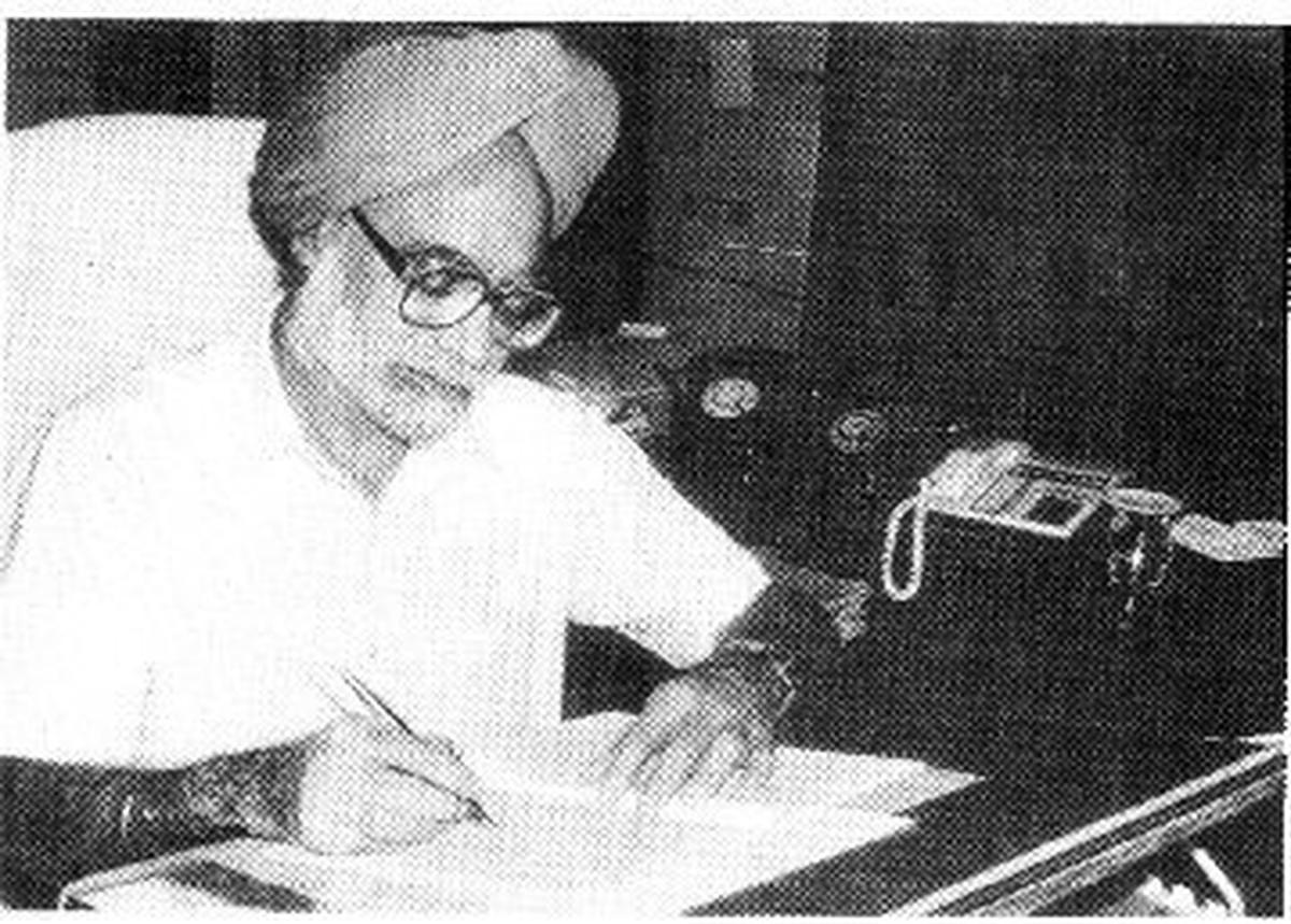 The Union Finance Minister, Dr. Manmohan Singh, giving final touches to the budget at his North Block office. Image for representational purposes only.
